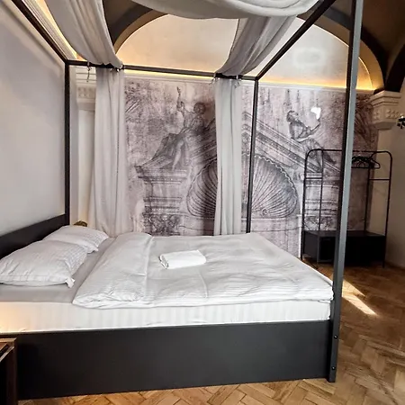 Moonlight Center Studio-private Parking, King Lejlighed Cluj-Napoca