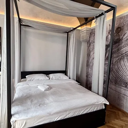Moonlight Center Studio-private Parking, King