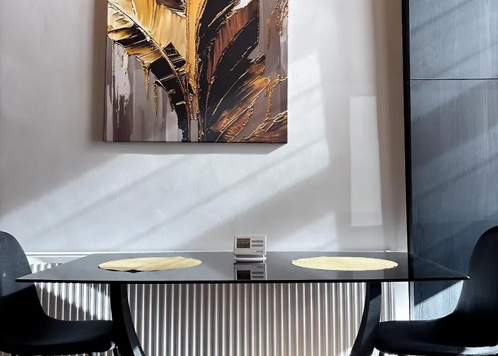 Moonlight City Center Studio-Private Parking, King Апартаменты *