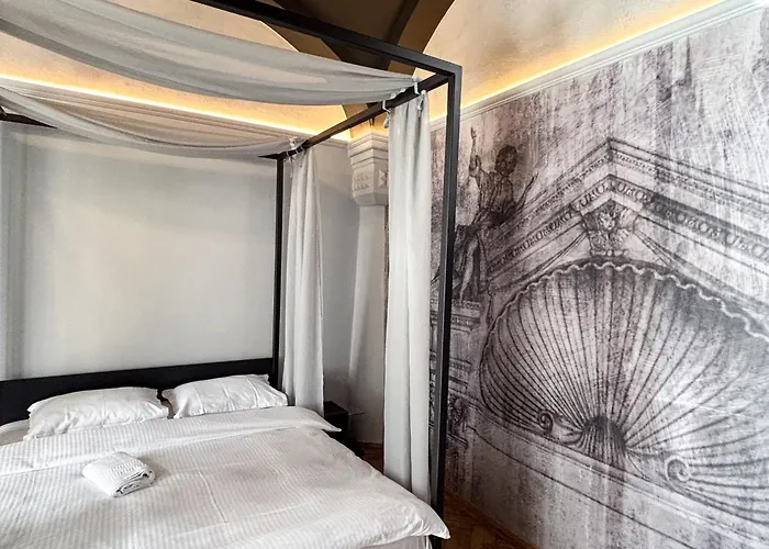 Moonlight City Center Studio-Private Parking, King *